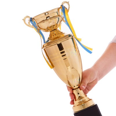Кубок спортивный с крышкой и чашей CUP C-1505C высота 44см золотой